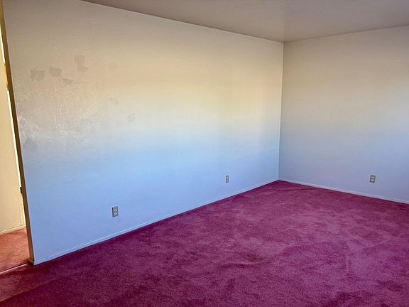 3rd image of 409 Nimitz Dr