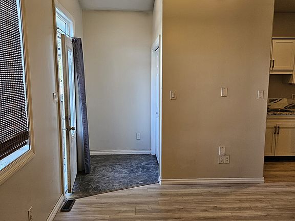 3rd image of 373 Halifax St