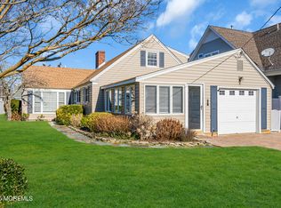 31 Dickman Dr, Lavallette, NJ 08735