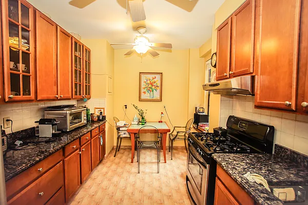 Sold by Remax City Square | media 38