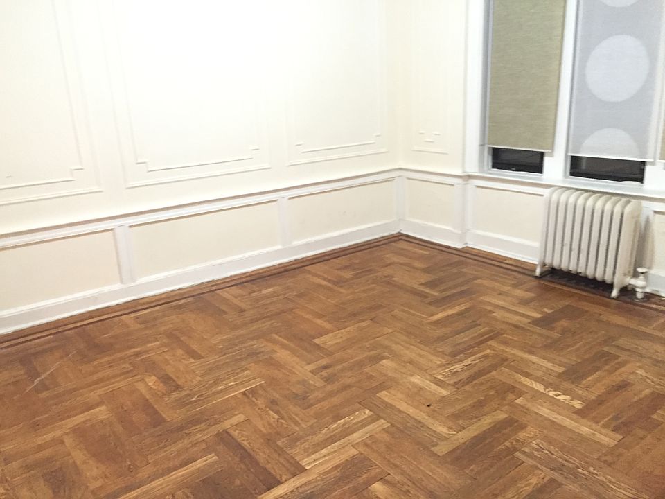 1st image of 209 E 16th St APT A3