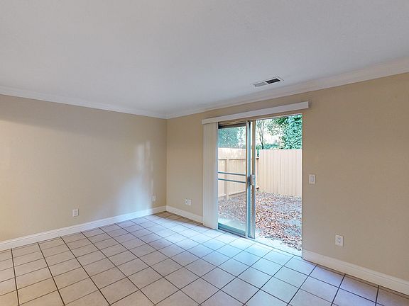 5th image of 122 Orchard Ave #229