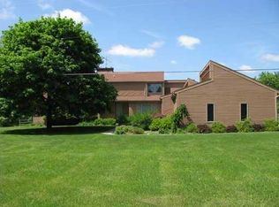 2945 Dobie Rd, Mason, MI 48854