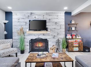 8138 Pecan Ter, Tobyhanna, PA 18466