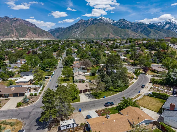 7431 S 2040 E, Cottonwood Heights, UT 84121