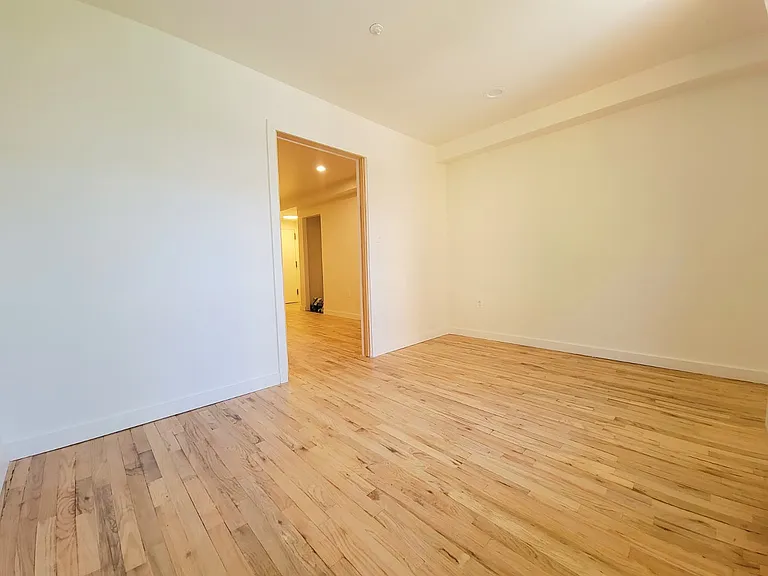 119 Hart St #2B — Photo 7
