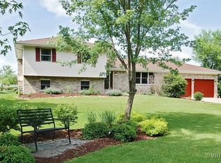 35W040 Crescent Dr, Dundee, IL 60118