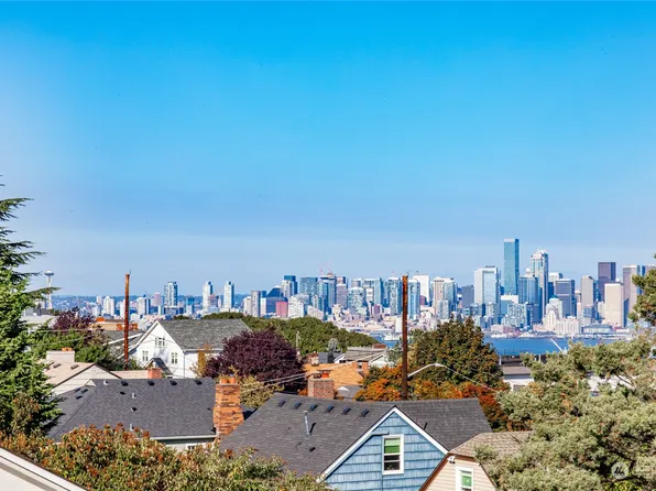 3456 Belvidere Avenue SW, Seattle, WA 98126
