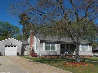 705 N Hickory St, Searcy, AR 72143