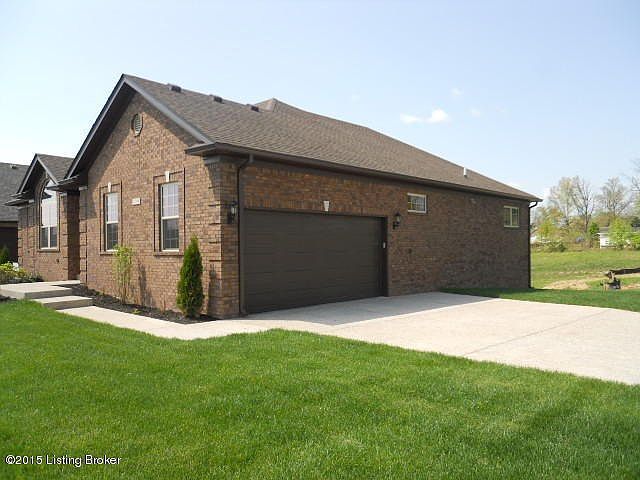 11110 Sewell front pics today 003