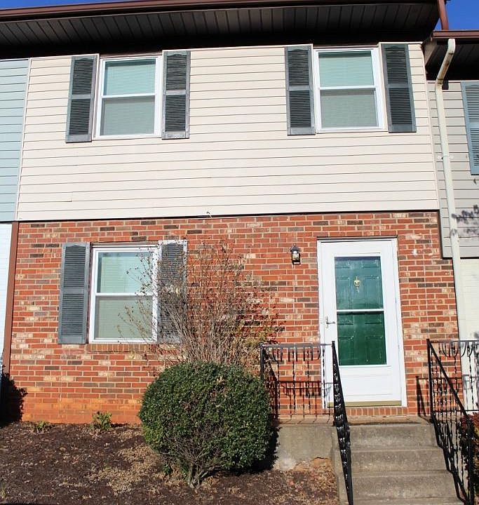 1st image of 106 Fountain Dr