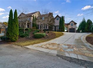 521 Brendlynn Ct, Suwanee, GA 30024