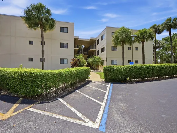 5370 Las Verdes Circle #219, Delray Beach, FL 33484
