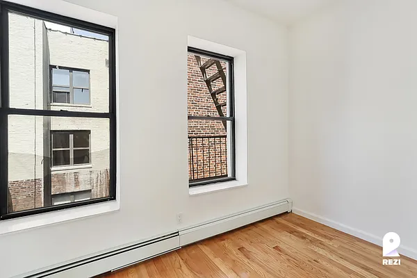 Rented by REZI | media 24