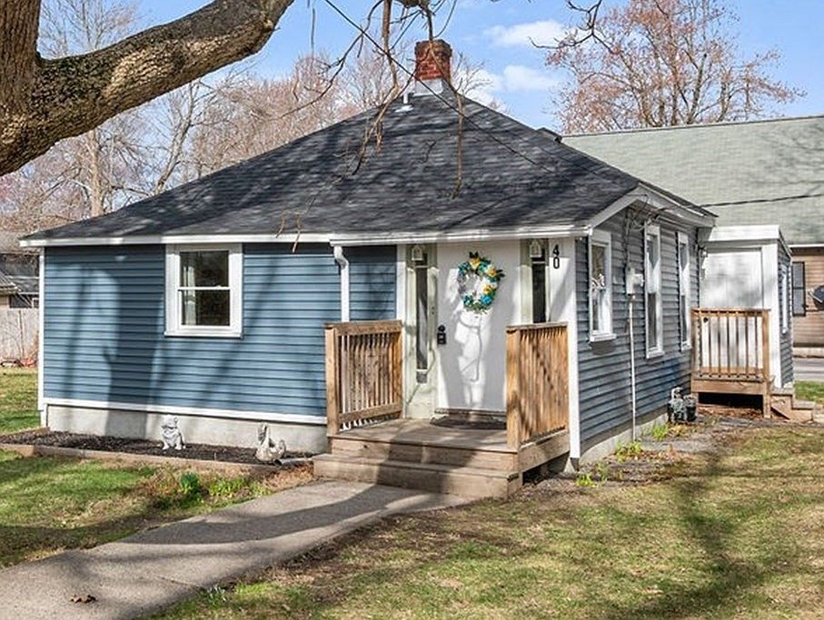 1st image of 40 Pierce Ave