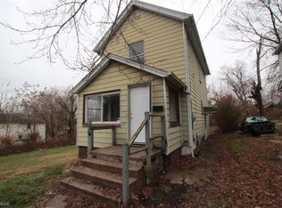 54 Morley Ave, Campbell, OH 44405