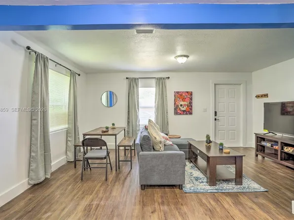 1920 NW 47th St, Miami, FL 33142