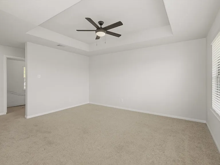 1228 Haverford Ln — Photo 22