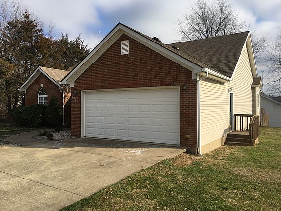 4th image of 109 Fox Tail Ln
