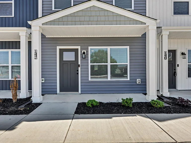 142 Front Ridge Cir — Photo 3