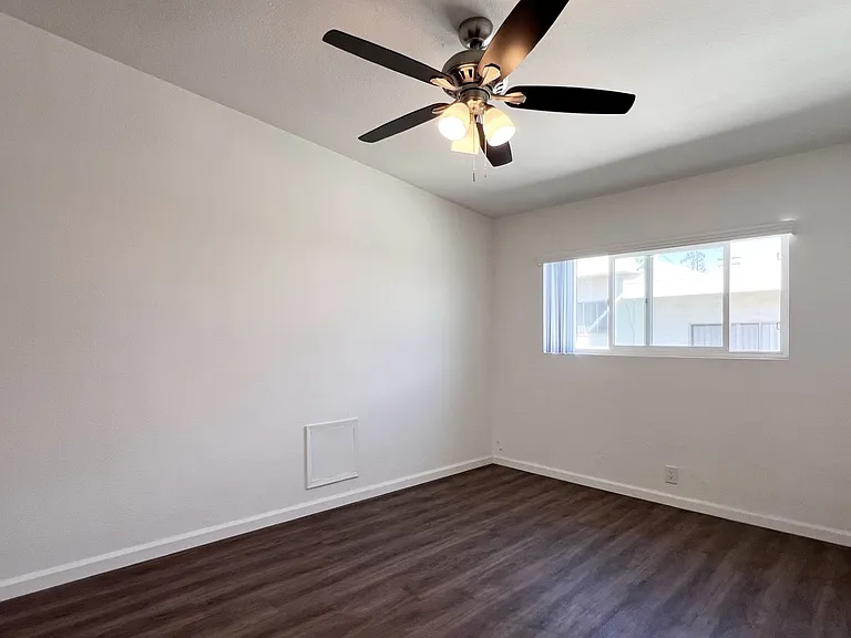 1743 W Malvern Ave #6 — Photo 15