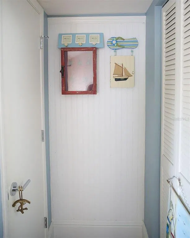 3 bed, 2.5 bath, 2124 sqft, $4,500 — Photo 3