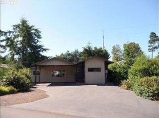 160 Outer Dr, Florence, OR 97439