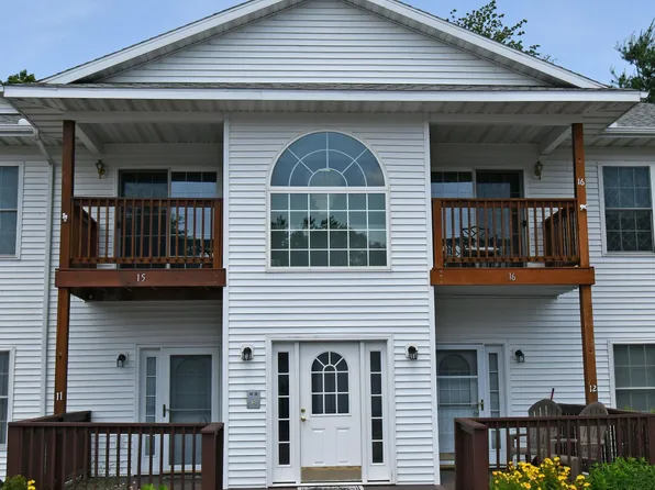 1025 E Lincoln St APT 11, East Tawas, MI 48730