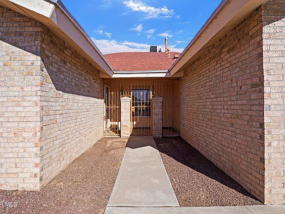 4th image of 4529 Gen Maloney Cir