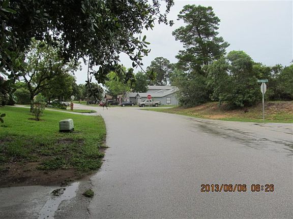 3rd image of 1129 Southampton Dr