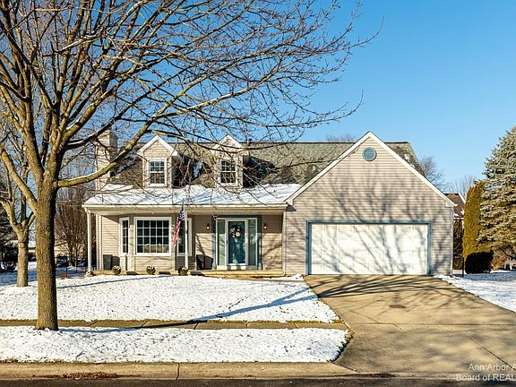 2nd image of 1349 Middlewood Dr