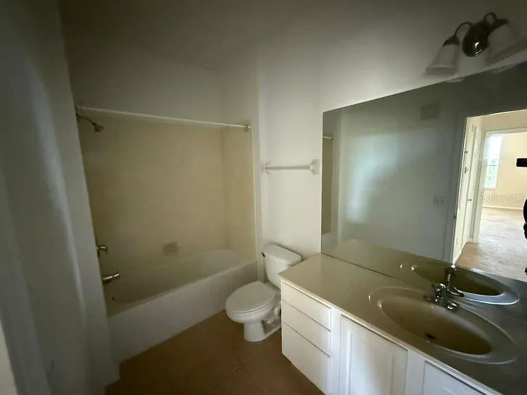 2484 San Tecla St #402 — Photo 22