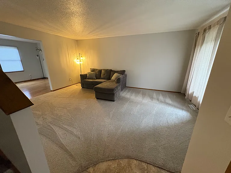 686 Plainfield Ct #1 — Photo 5