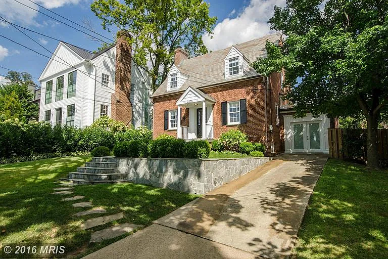 2205 49th St NW photo 1