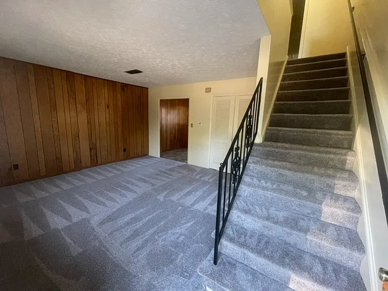 605 Holbrook Ave — Photo 2