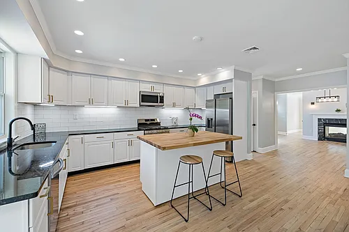 7 Edgewood St #B Photo 1