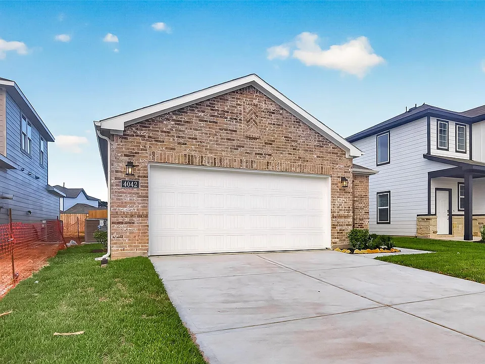 4042 Bay Ct