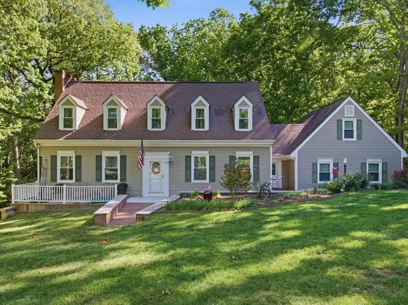 311 Chestnut St, Pearisburg, VA 24134