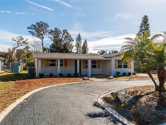 2nd image of 7122 Astor Dr