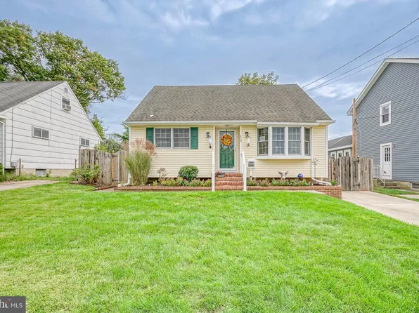 420 Zane Ave, Glendora, NJ 08029