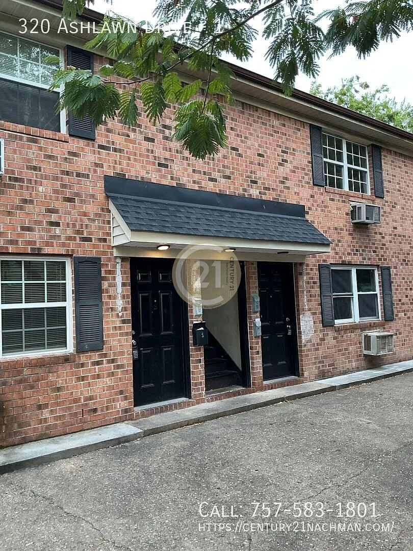 Two bedroom unit. Downstairs,very spacious — Photo 1