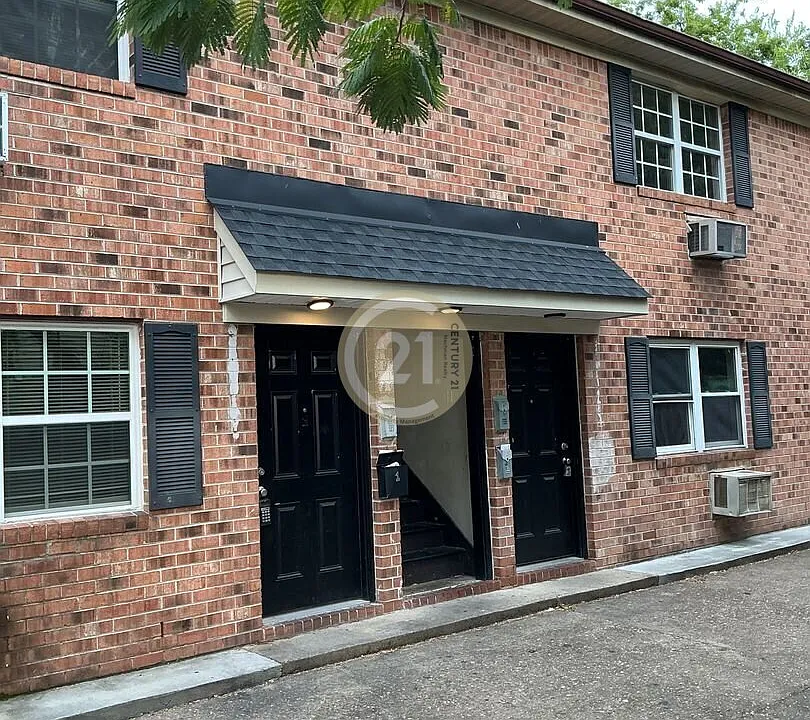 320 Ashlawn Dr #1