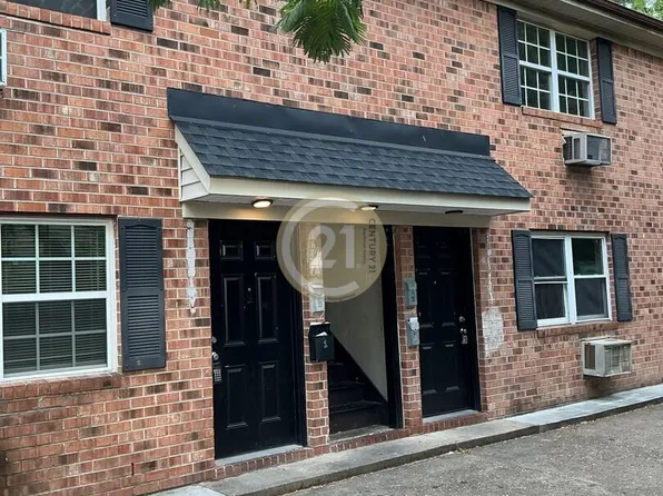 320 Ashlawn Dr APT 1, Norfolk, VA 23505