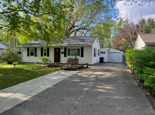 1106 Briarcliff Dr, Urbana, IL