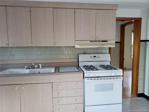 2nd image of 231 Campbell Ave #233