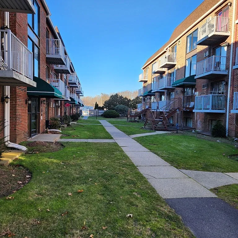 1 bed, 660 sqft, $1,900 — Photo 1