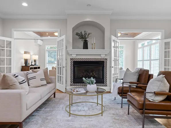 621 Wildflower Cir, Chattanooga, TN 37419