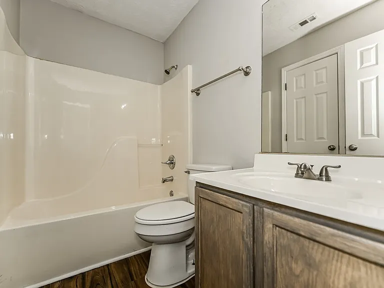 337 Autumn Lake Dr — Photo 18