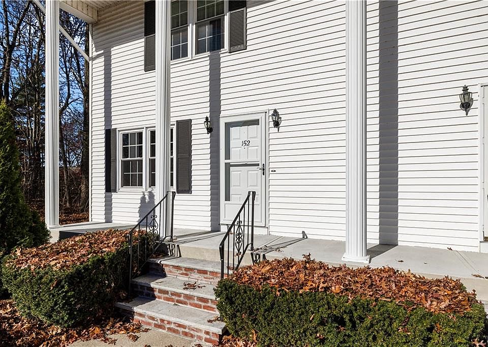 1st image of 152 Oak Park Dr #152