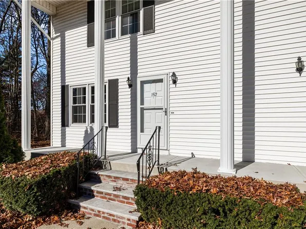 152 Oak Park Dr #152, Providence, RI 02904